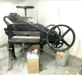 Satılık Antika Giyotin Kağıt Kesim Makinası