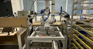 Yaskawa YR-1-06VXHC10-A00 işbirlikçi Roboter