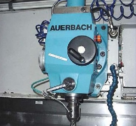 CNC üniversal takım frezeleme makinesi AUERBACH tipi FUW 725 yapar