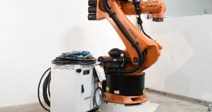 KRC4 kontrollü ağır hizmet tipi endüstriyel robot